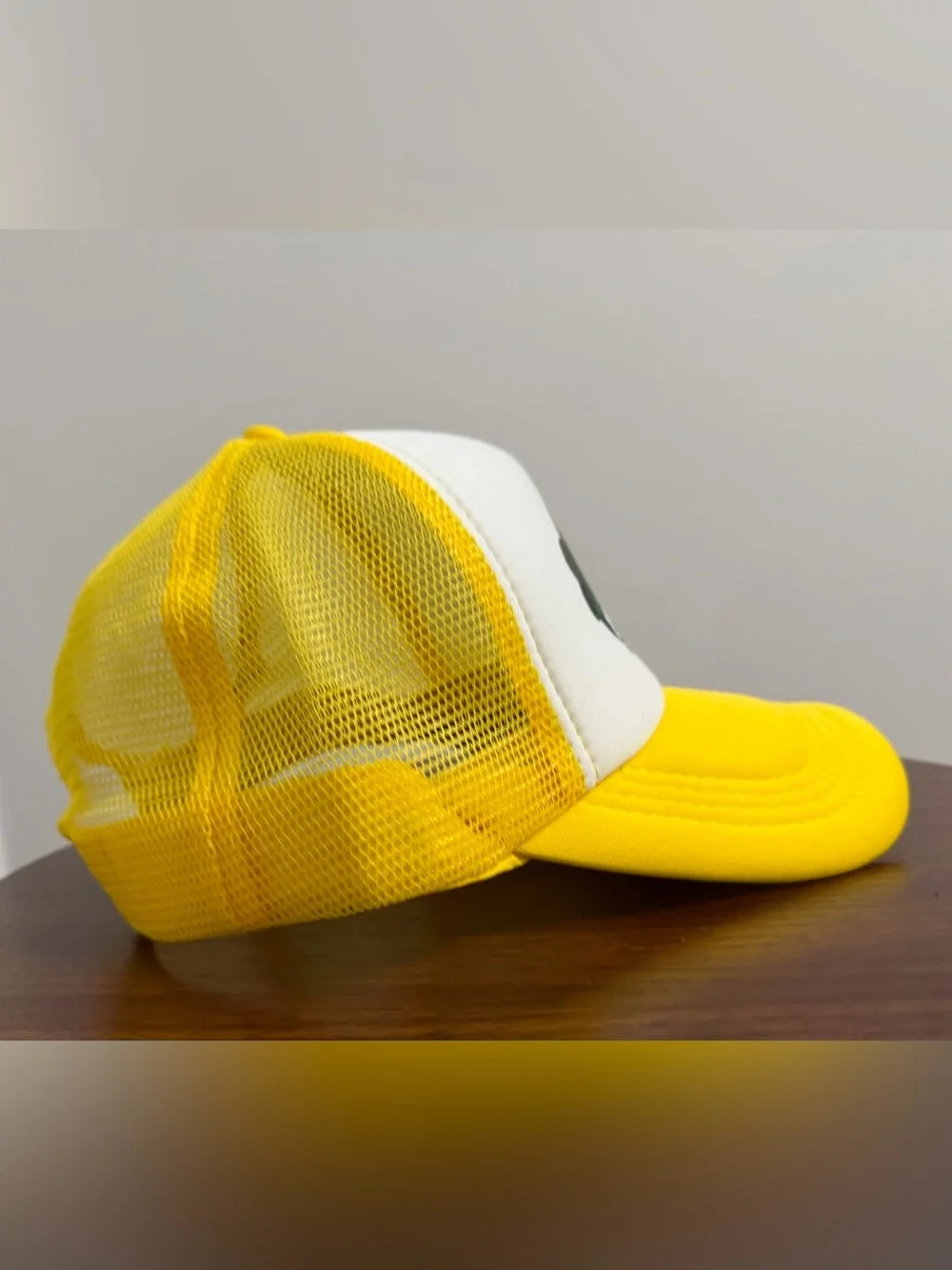 Bass Pro Shops Yellow & White Trucker Baseball Cap with Fish Logo 💛🤍